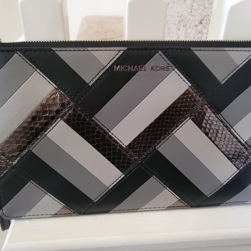 Michael Kors Geometric Leather Clutch